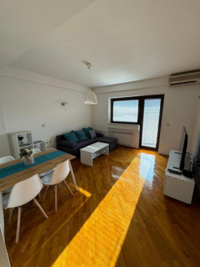 City Center Meliora Apartment